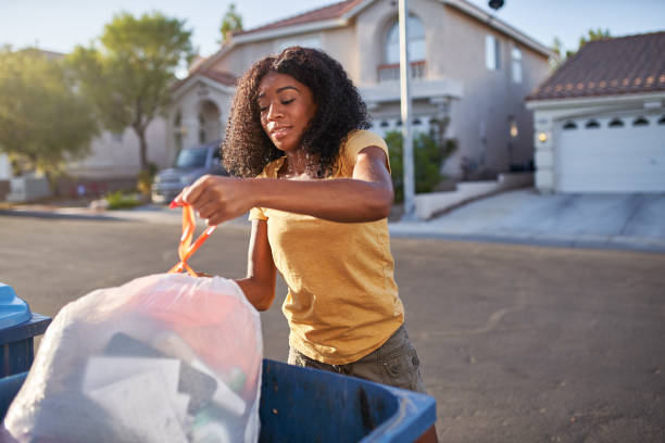 Best Commercial Cleanout Services  in Wamac, IL